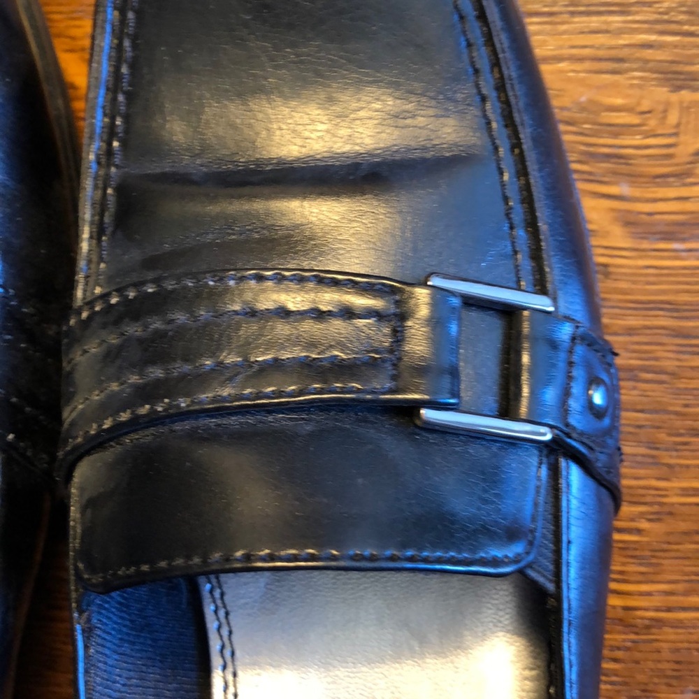 Shoes - Picture 2 of 3